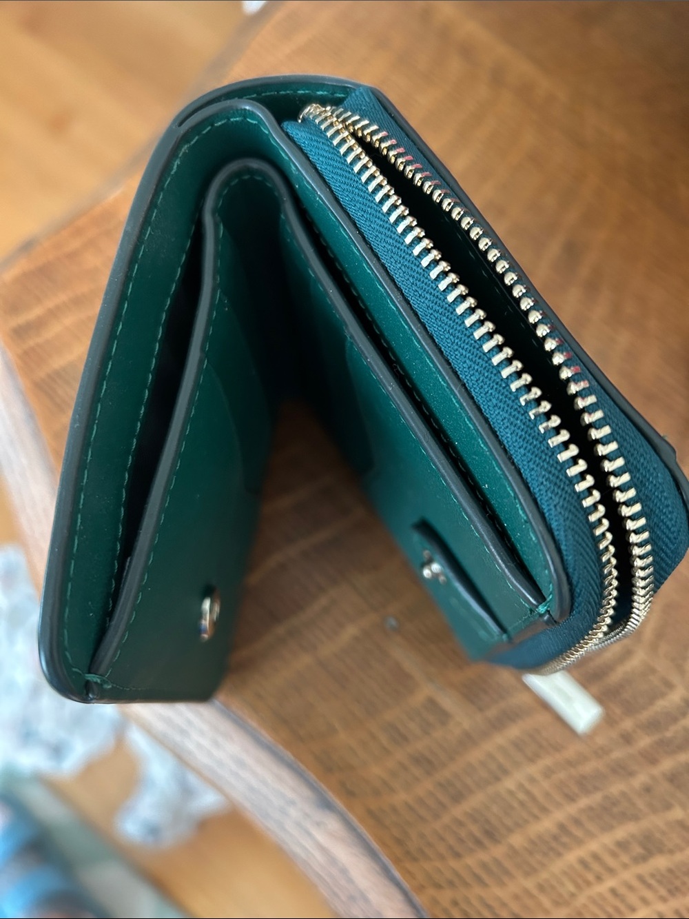kate spade Emerald Green Saffiano Compact Wallet - Picture 2 of 3